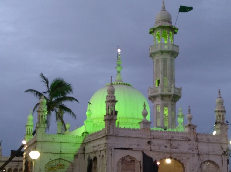 Haji Ali Dargah in the evneing